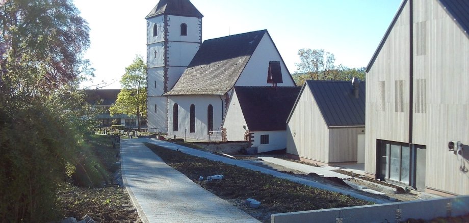 Fußweg vom Parkplatz Friedhof ins Schillerareal